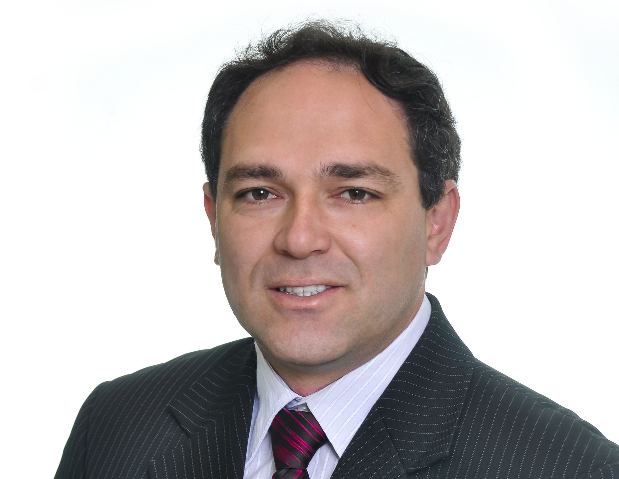 VEREADOR WILSON GUENZE REIVINDICA ALTERAÇÃO DA SUBESTAÇÃO DE FORNECIMENTO DE ENERGIA ELÉTRICA DA COMUNIDADE DE BUTIÁ.